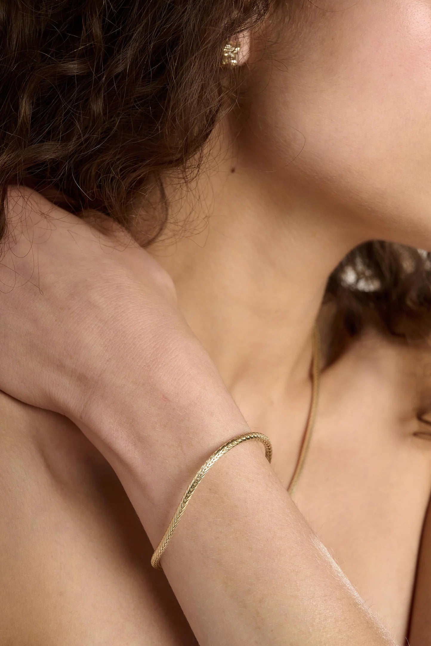 Flow Bracelet Gold